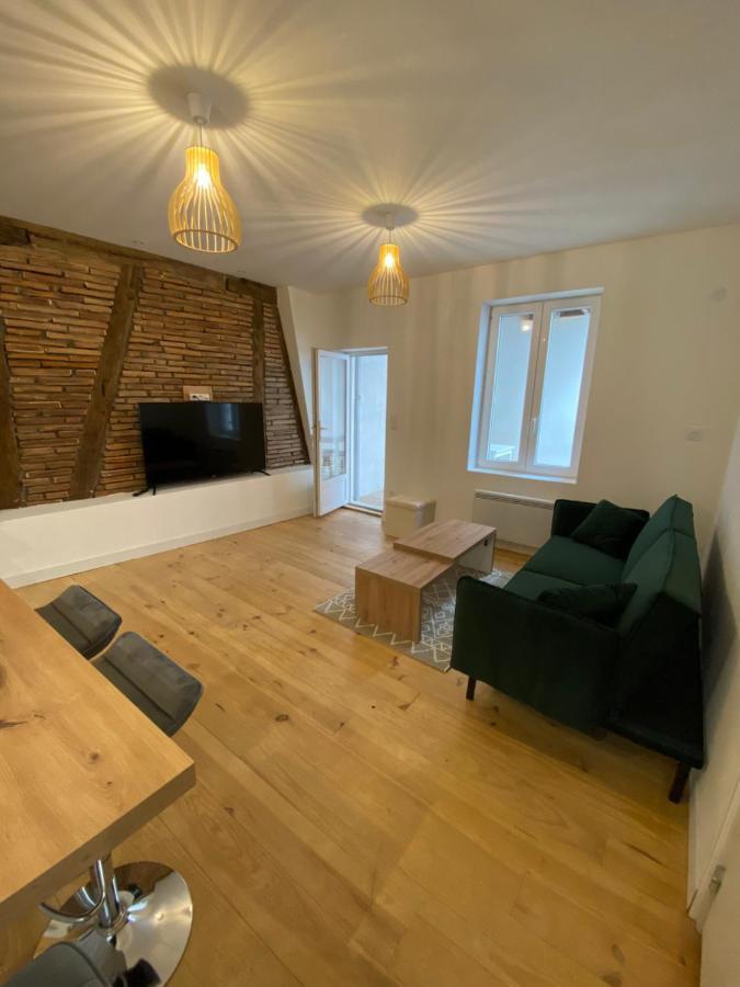 Logement Tout Equipe Layrac Extérieur photo