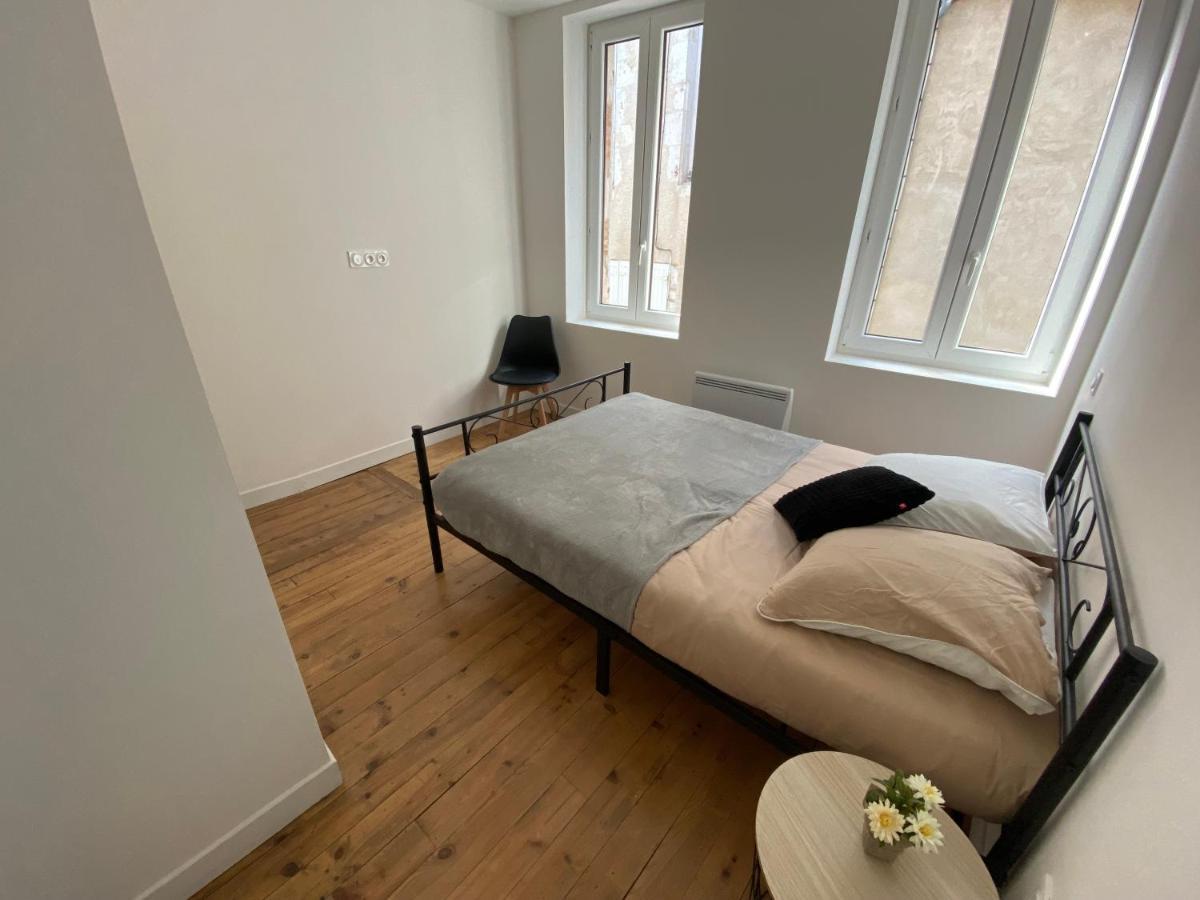 Logement Tout Equipe Layrac Extérieur photo