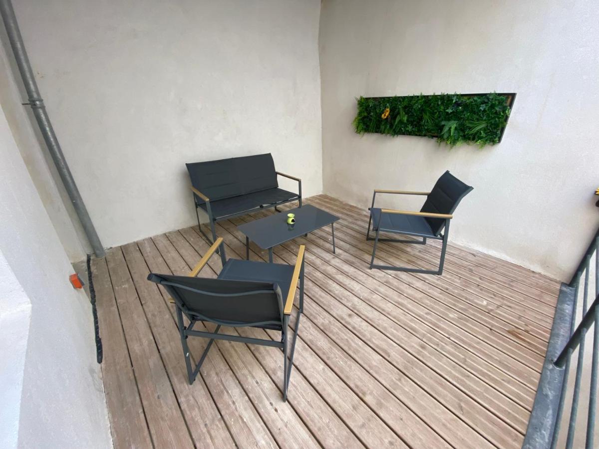 Logement Tout Equipe Layrac Extérieur photo